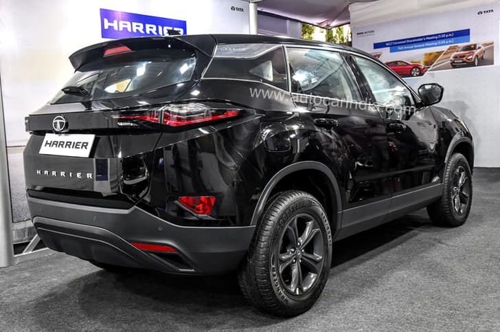 2019 Tata Harrier black edition image gallery