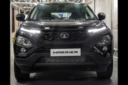 2019 Tata Harrier black edition image gallery