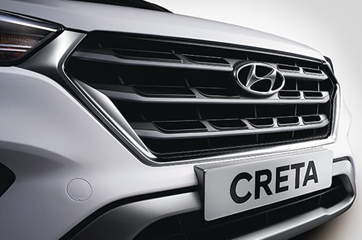 Dark chrome front grille 