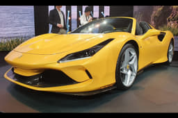 Ferrari F8 Spider image gallery