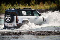 2020 Land Rover Defender image gallery