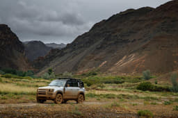 2020 Land Rover Defender image gallery