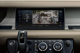 2020 Land Rover Defender image gallery