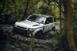 2020 Land Rover Defender image gallery