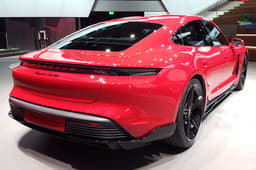 Porsche Taycan Turbo