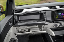 2019 Renault Triber image gallery