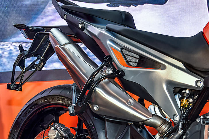 2019 KTM 790 Duke image gallery