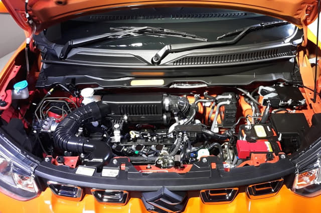 Open Bonnet Engine Shot Image - 12159