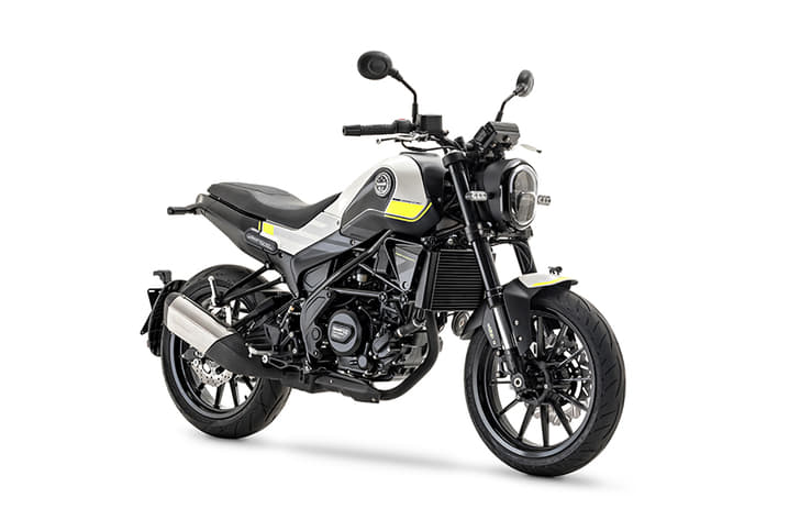 Benelli Leoncino 250.