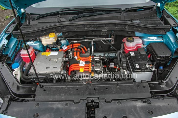 Orange wires are high-tension, do not touch; Tap the accelerator in ‘Sport’ and the response is both strong and instant.