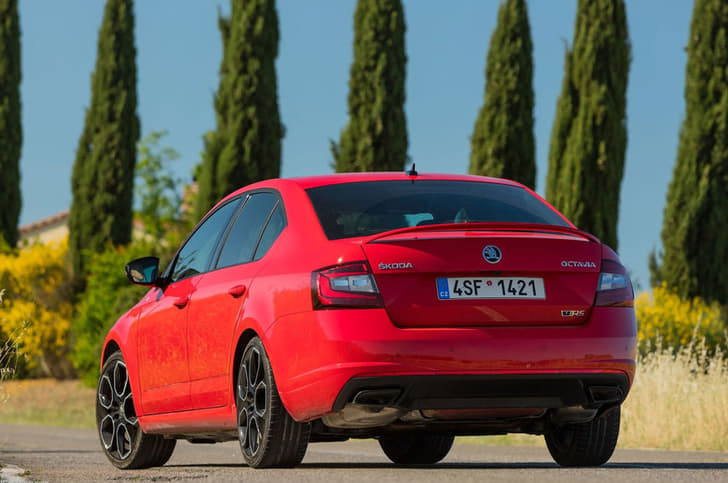 2019 Skoda Octavia RS 245 image gallery