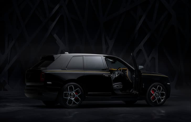 2020 Rolls-Royce Cullinan Black Badge image gallery
