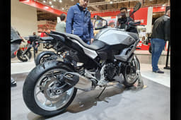 The 895cc engine produces 105hp and 92Nm.