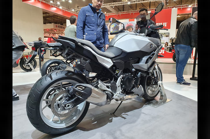 The 895cc engine produces 105hp and 92Nm.