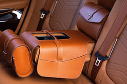 Aston Martin DBX Color Brown