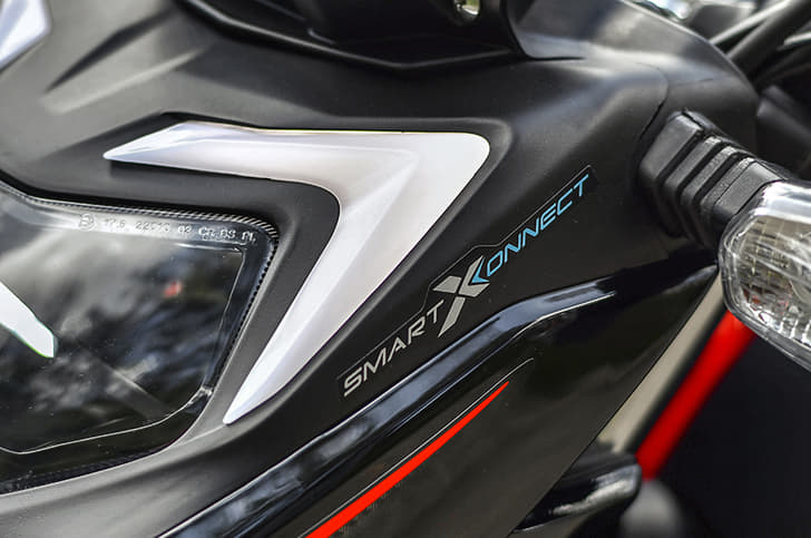 SmartXonnect system allows for Bluetooth compatibility.