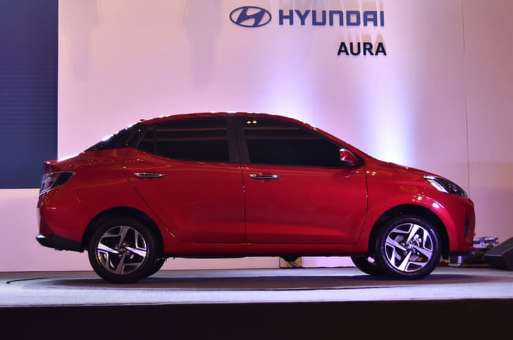 2020 Hyundai Aura image gallery