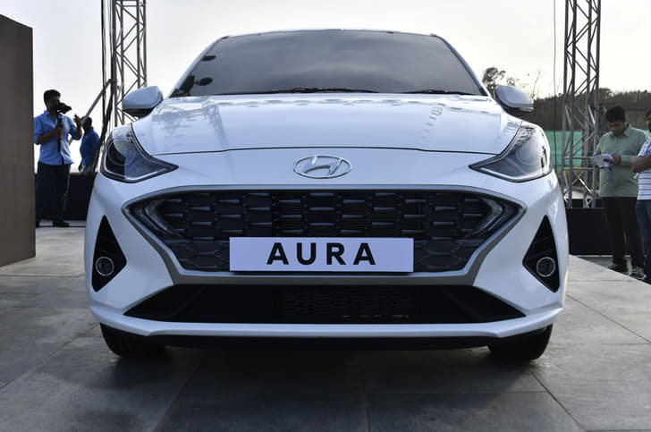 2020 Hyundai Aura image gallery