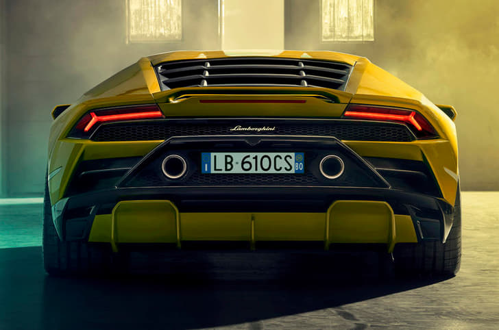 2020 Lamborghini Huracan Evo RWD image gallery