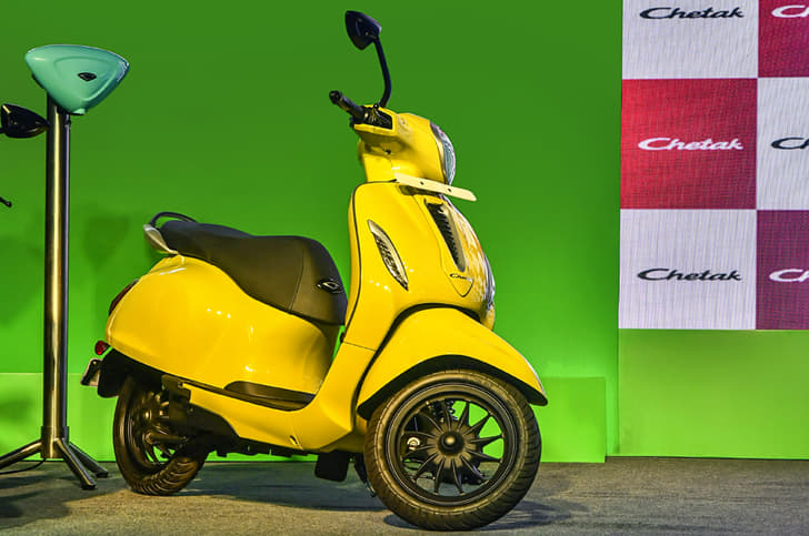 The Bajaj Chetak Urbane uses a drum brake at the front.