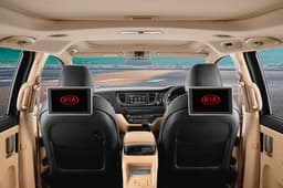 Kia Carnival Dashboard