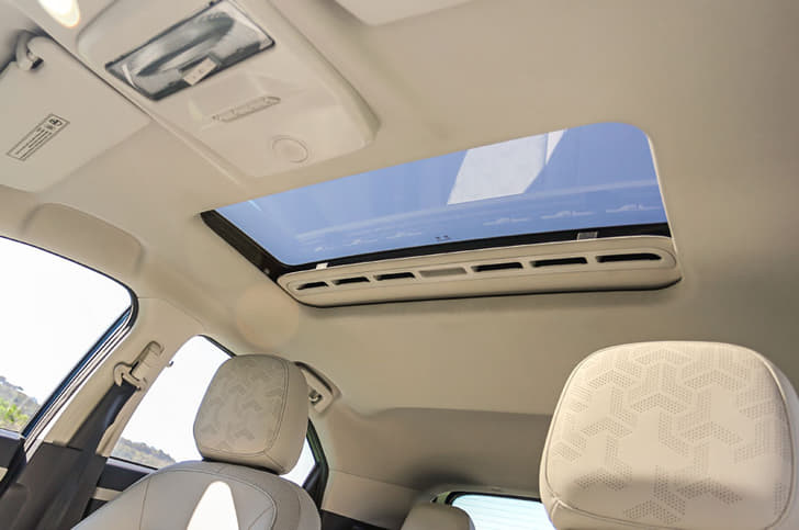 Tata Nexon Ev Sunroof