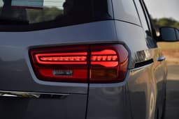 Kia Carnival Rear View
