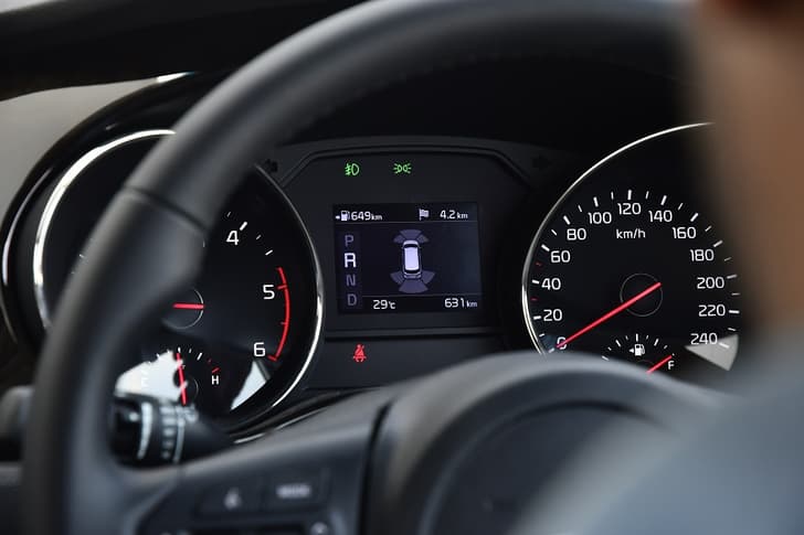 Kia Carnival Dashboard