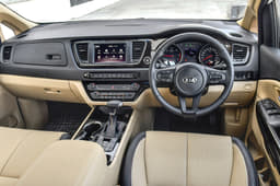 Kia Carnival Dashboard