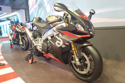 2020 Aprilia RSV4 RF.