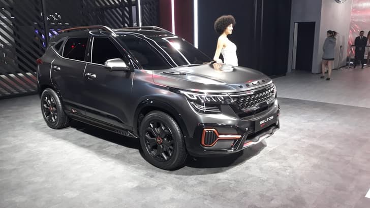 Kia Seltos X-line.