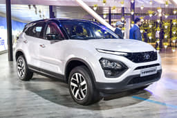 2020 Tata Harrier image gallery