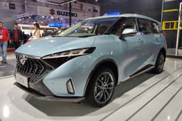 Haima 7X MPV.