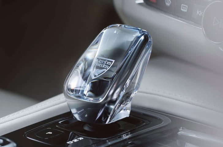 2020 Volvo S90 image gallery