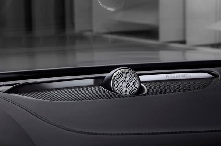 2020 Volvo S90 image gallery