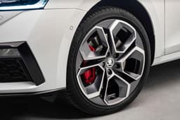 2020 Skoda Octavia RS image gallery
