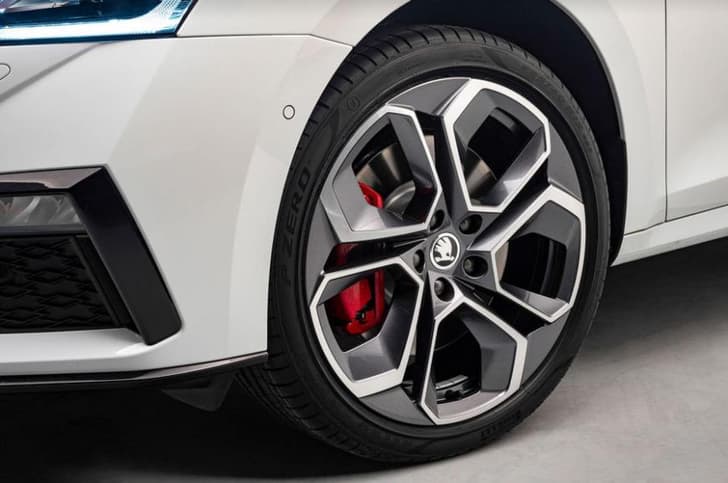 2020 Skoda Octavia RS image gallery