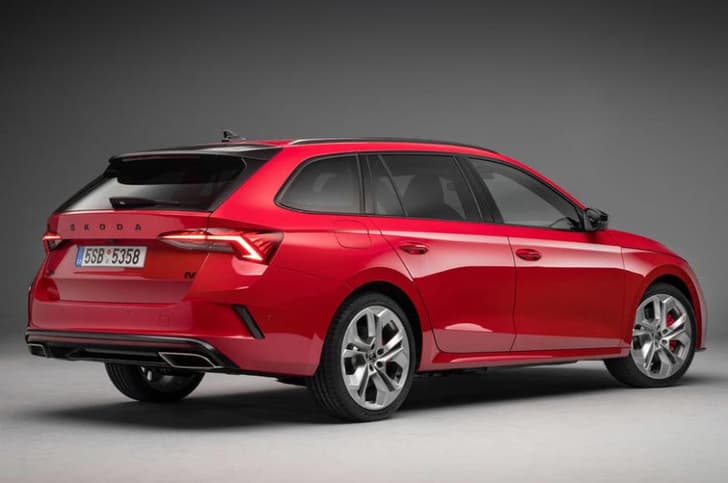 2020 Skoda Octavia RS image gallery