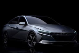 2021 Hyundai Elantra image gallery