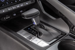 2021 Hyundai Elantra image gallery