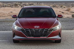 2021 Hyundai Elantra image gallery