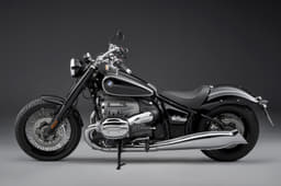 BMW R18.