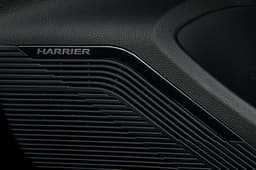 2020 Toyota Harrier image gallery