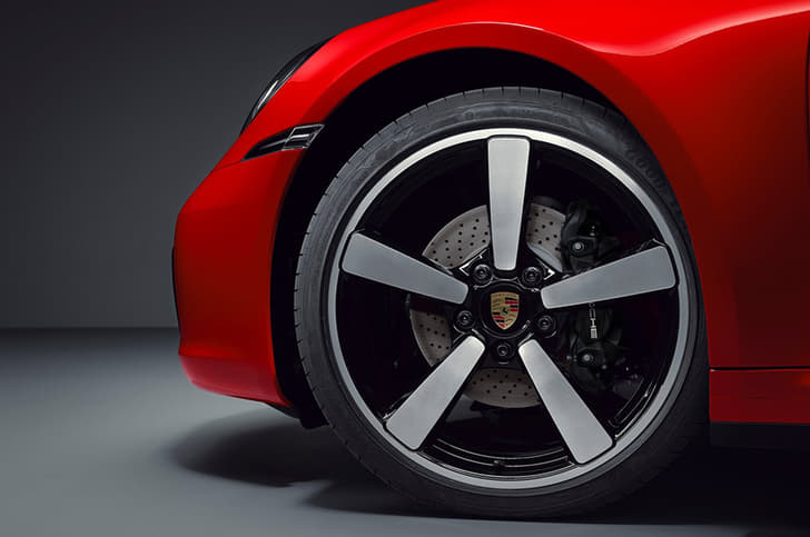 2021 Porsche 911 Targa image gallery