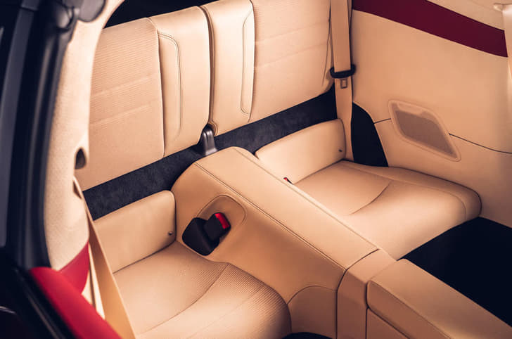 Porsche 911 Targa 4S Heritage Edition image gallery