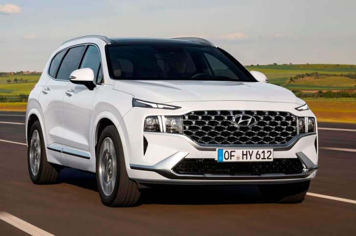 2020 Hyundai Santa Fe image gallery