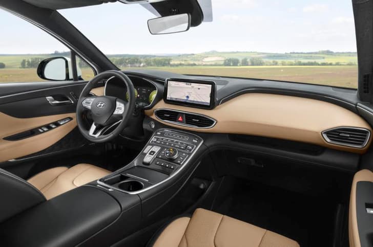 2020 Hyundai Santa Fe image gallery