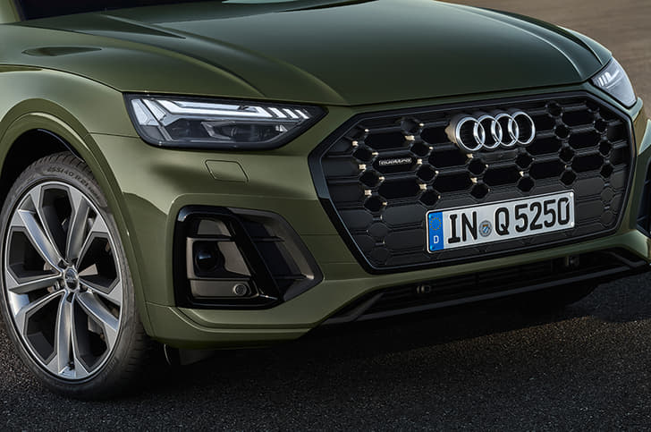 Audi Q5 Front View
