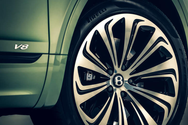 2021 Bentley Bentayga facelift image gallery
