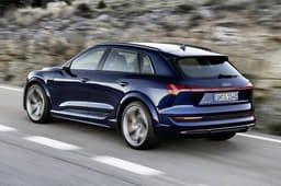 2020 Audi e-tron S image gallery